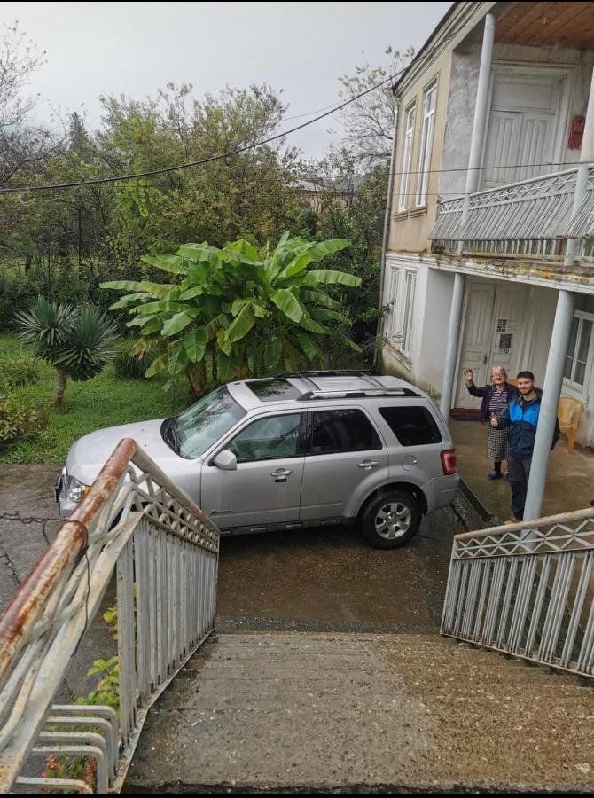 Guest House Knarik Jvari Exterior photo