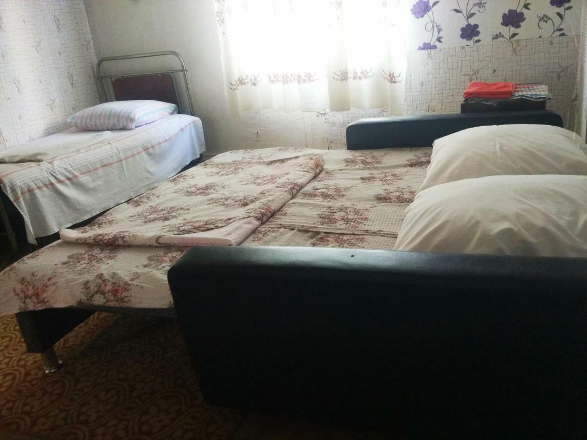 Guest House Knarik Jvari Exterior photo